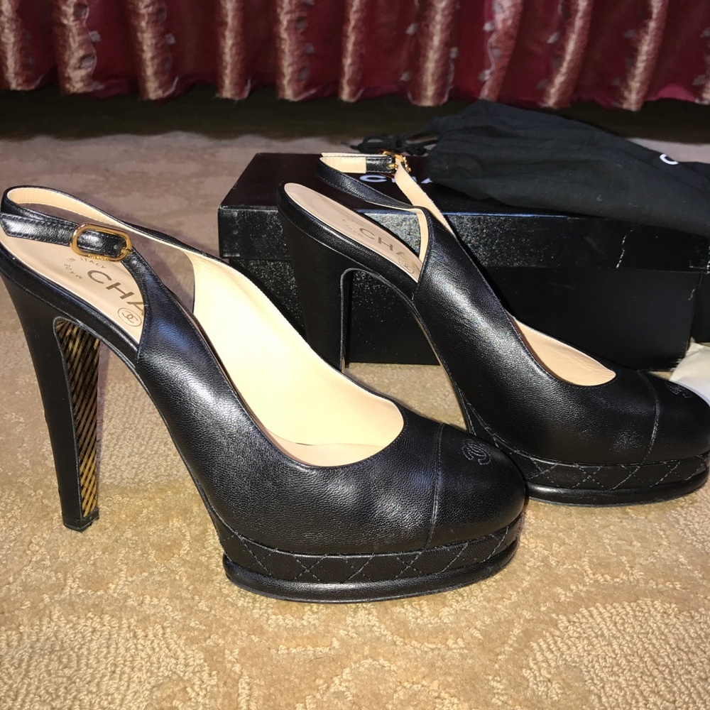 Chanel black slingback platforms heels - Picture 3 of 8